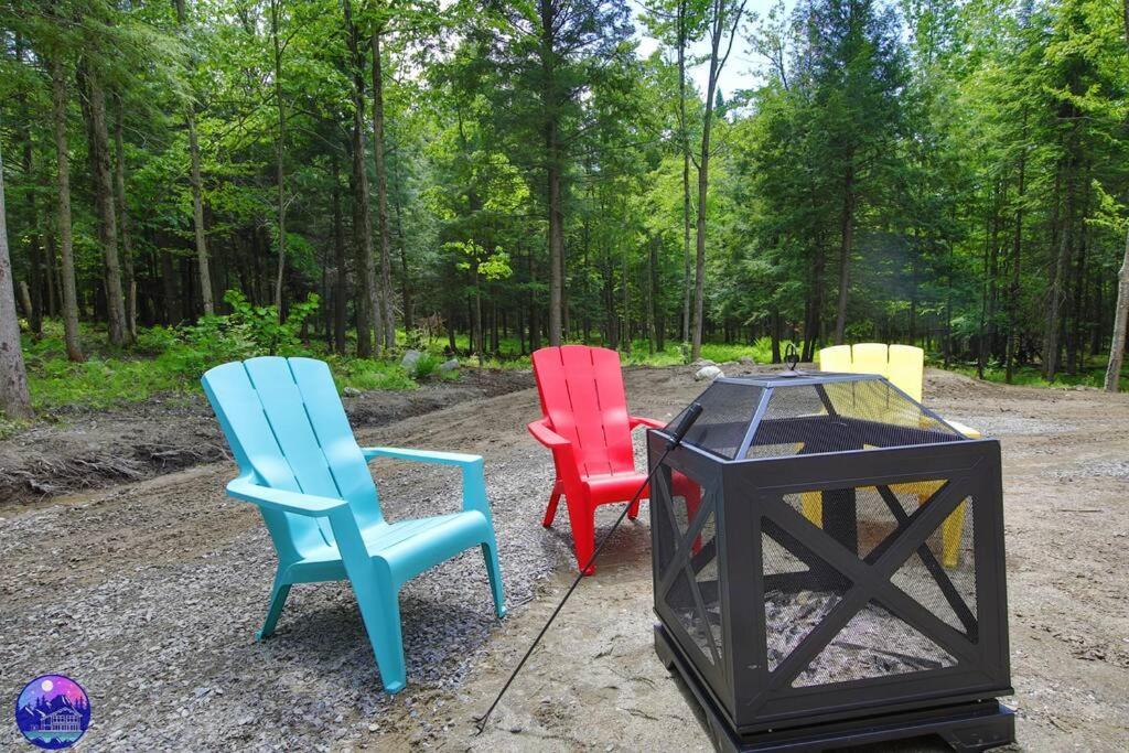 Deschamps- Spa- Chien Accepte- Nature- Estrie * Mansonville